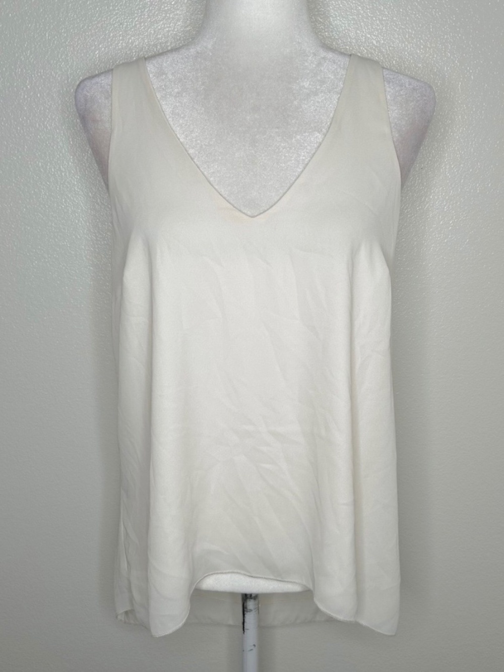 New Veronica M Womens Ivory Sleeveless V-Neck Hi-Low Top Blouse Size M NWT
